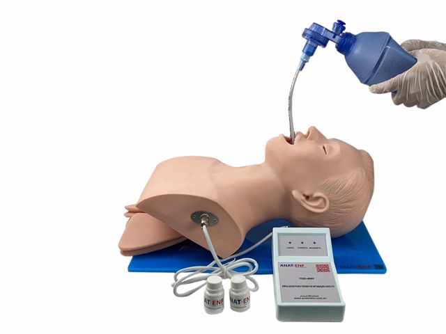 Simulador para Treino de Intubação Traqueal com Dispositivo de Controle - TGD-4007 - Anatomic