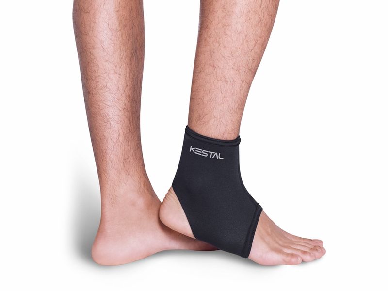 Tornozeleira Curta - Preto - Kestal - OUTLET* - Enquanto durarem os estoques