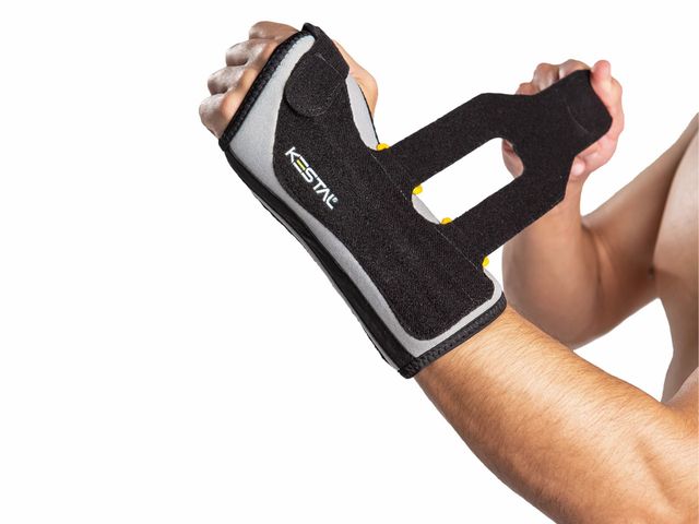 Munhequeira Sensi Wrist – com Tala – Cinza – Esquerda – Kestal Munhequeira Sensi Wrist – com Tala – Cinza – Esquerda – Kestal