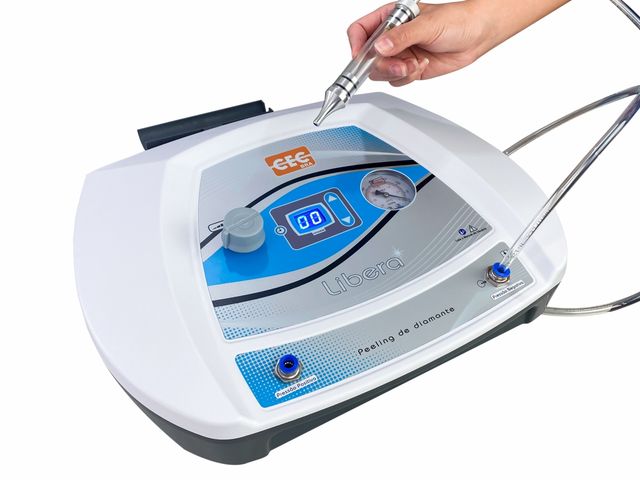 Libera Slim Cecbra - Equipamento de Vacuoterapia, Peeling de Diamante e Bronzeamento - OUTLET *Enquanto durarem os estoques