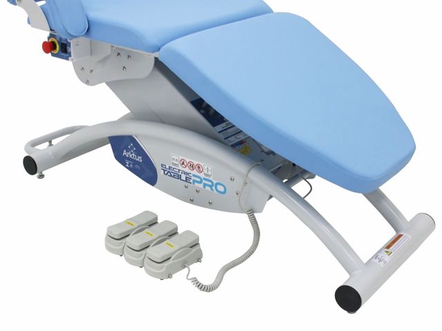 Poltrona Elétrica Bilateral com 3 Motores e Espuma Injetada - para Estética – Arktus Poltrona Elétrica Bilateral com 3 Motores e Espuma Injetada - para Estética – Arktus